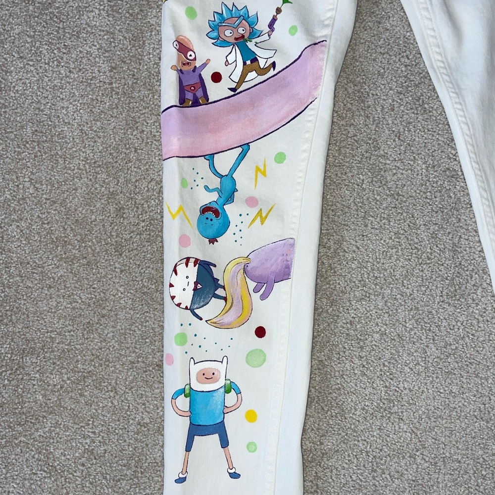 Custom painted jeans - Picture 3 of 4